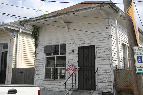 1812 St. Philip St before (by: Rebuilding Together New Orleans)