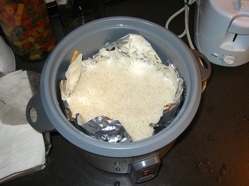 Cooking rice in aluminium foil