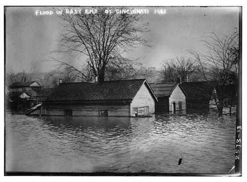 Flood in East end of Cinncinnati - 1913 (LOC)