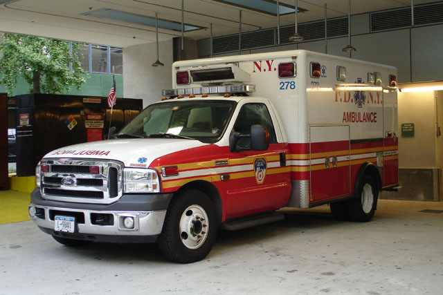 nyc newyorkcity rescue newyork ford fire manhattan ambulance ems fdny department f350 superduty