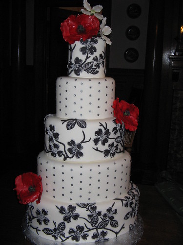 Black And White Cakes. Black and White Cake with