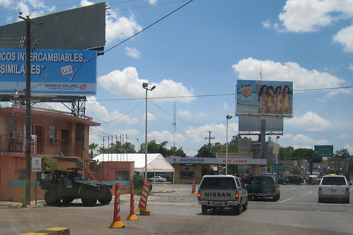 A 2008 file photo of the Laredo-Nuevo Laredo border crossing - Photo: Diego Graglia/newyorktomexico.com