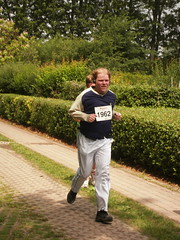 Sven läuft beim Hohenschönhausener Gartenlauf