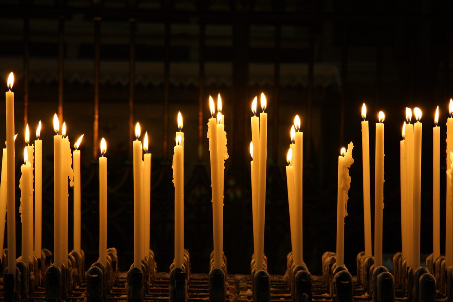 CANDLES IN DUOMO CATHEDRAL
