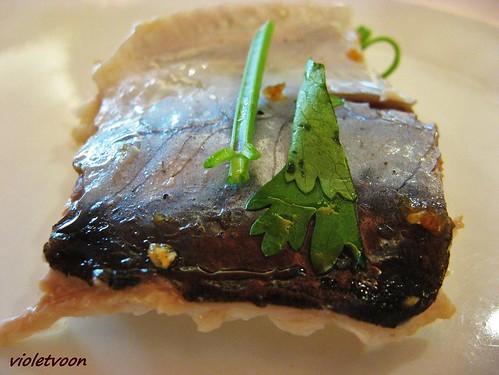 Steamed river patin with preserved vegetables