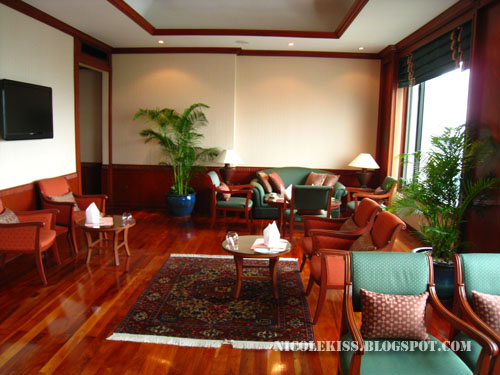 lounge of presidential suite