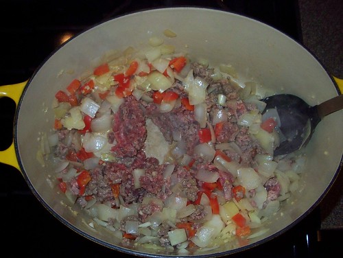 cooking ground beef for chili