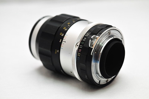 你拍攝的 Nikon no-ai 135mm F3.5。
