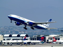 United Airlines Boeing 777-222(ER) N785UA