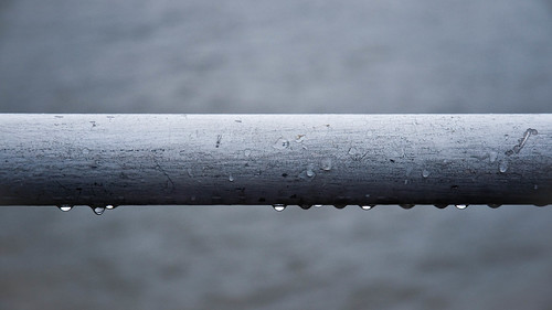 Railing with drops