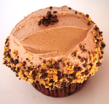 Reese's peanut butter cup cupcake