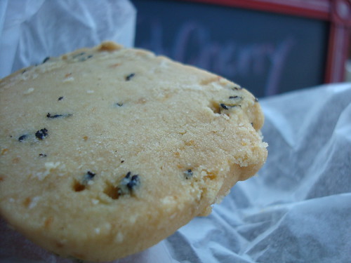 Vegan Earl Grey "Shortbread" cookie