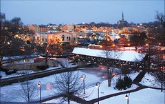 downtown Naperville IL (by: city of Naperville for GoTo2040, CMAP)
