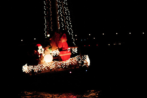boat christmas parade 31  