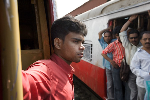 Mumbai Trains: 8 Million Passengers a Day