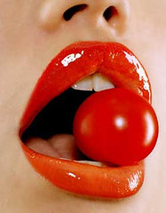 lipstick_redball