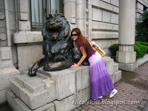 posing with stone lion 2