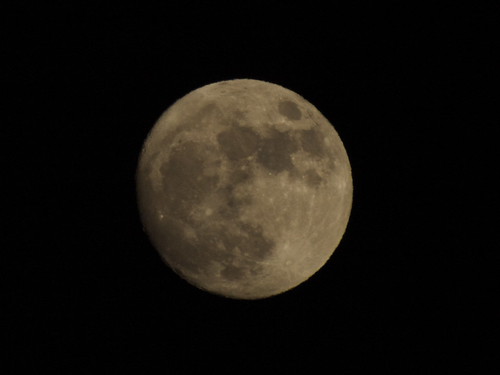 Moon over Fremont.jpg