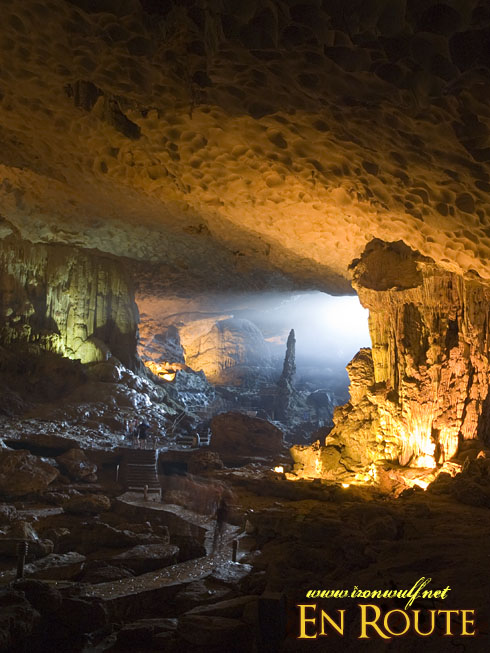 Sung Sôt Stalagmite Tower and Light Chamber
