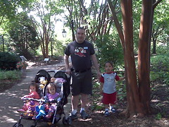 Daddy and kids at the botanical garden