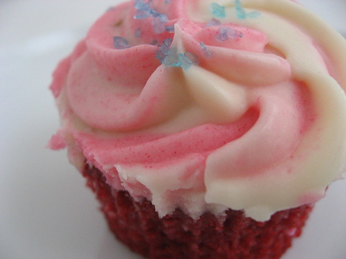 07-01 red velvet cupcake