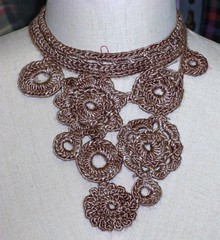 crochet necklace - silk 2