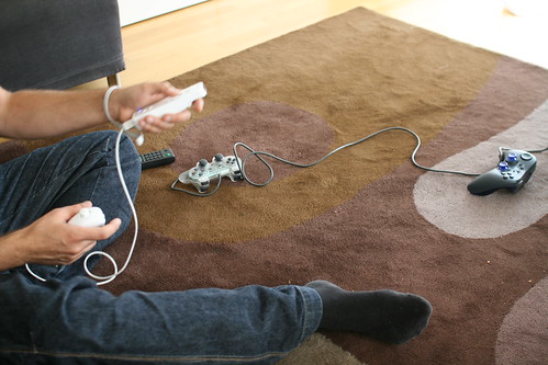 A left-hand wii player