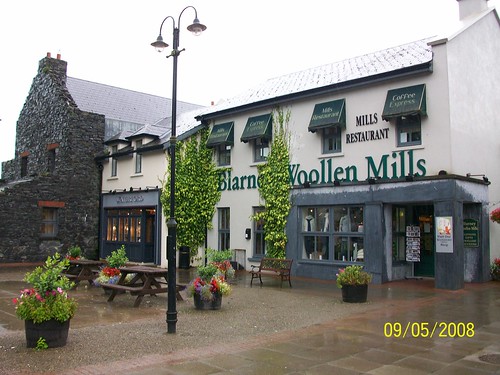 Ireland - Bunratty - Blarney Woolen Mills