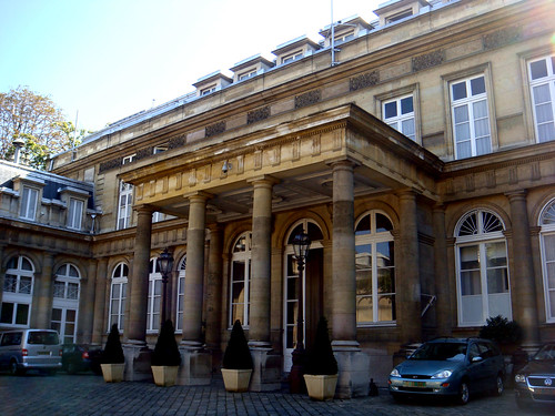 polish embassy paris