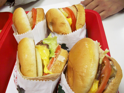 burgers @ in-n-out