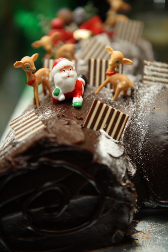 christmas chocolate cake picture