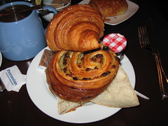 Petrossian: French breakfast