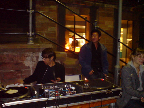 DJ Mario Gaetano am Maincafé, Oktober 2006 -- mario-maincafe00121