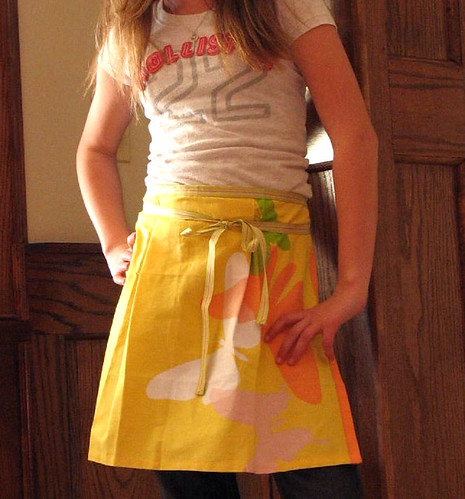 apron for big sister - miniswap 3