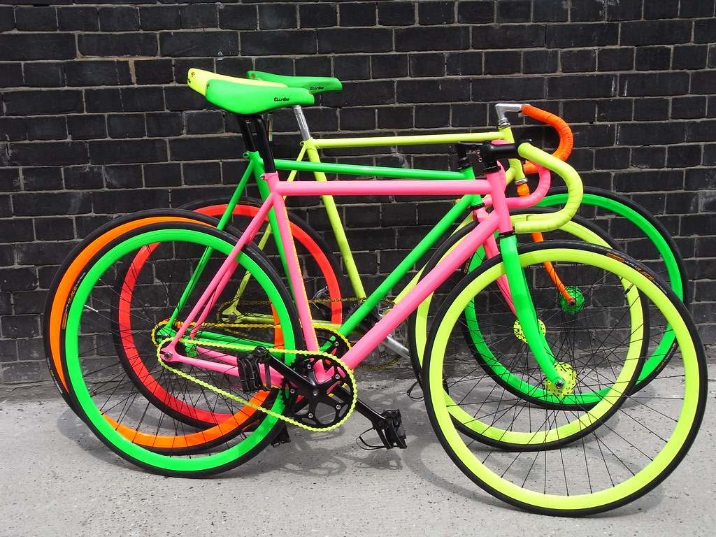 Fixed Gear Blog: Bright Color Bikes For Dark Days