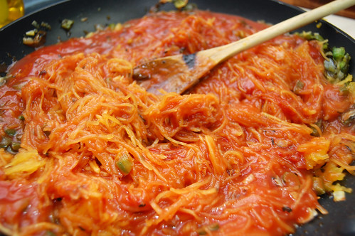 Spaghetti Squash with Tomato Sauce