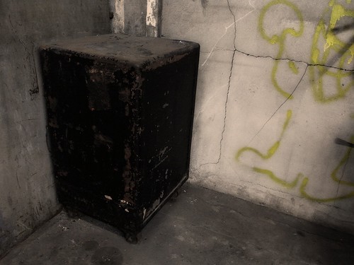 An old safe<br>