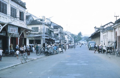 mot khu thuong mai truoc 1975 by bienthuy251.