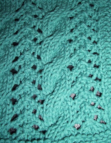 Lace & Cables closeup in P&C Teal