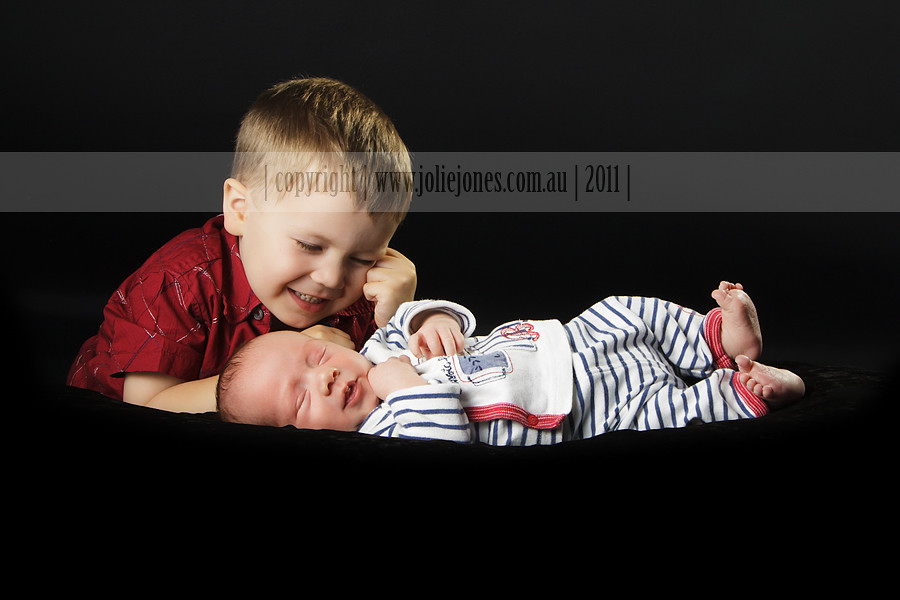 canberra newborn baby photo brothers