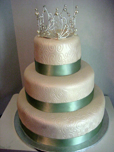 Ivory and sage green with pattern Wedding cake originally uploaded by 