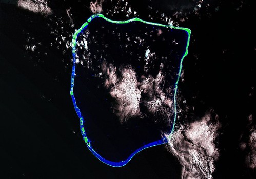 Apataki Atoll FP - Landsat ETM+ S-06-15_2000 (1-225,000)
