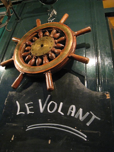 "Le Volant", restaurant rue Beatrix Dussane, Paris XV.