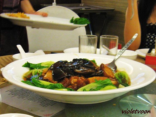 Braised Mixed vegetables with Fish maw and oyster sauce