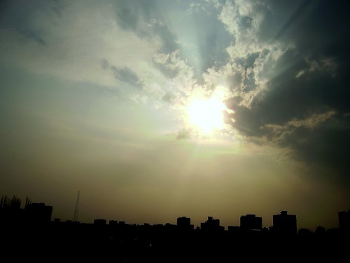 The Shining Sun (by ~KaKTaRuA~)