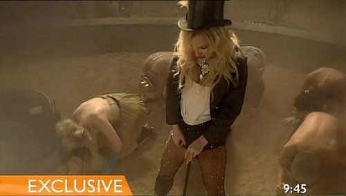Britney Spears Circus domando