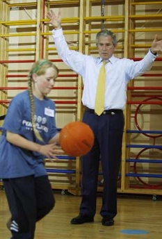Bush & the basketball game of doom, 6.16.08   8