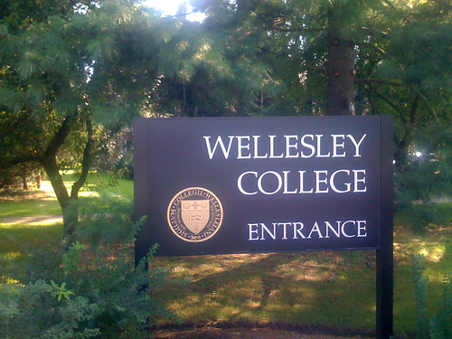 wellesley college boston marathon photos. wellesley college boston