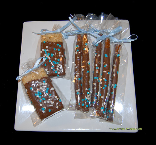 Blue and white Hanukkah themed chocolate dipped treats