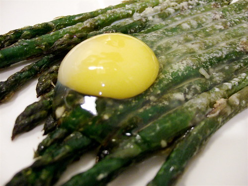 asparagus + egg